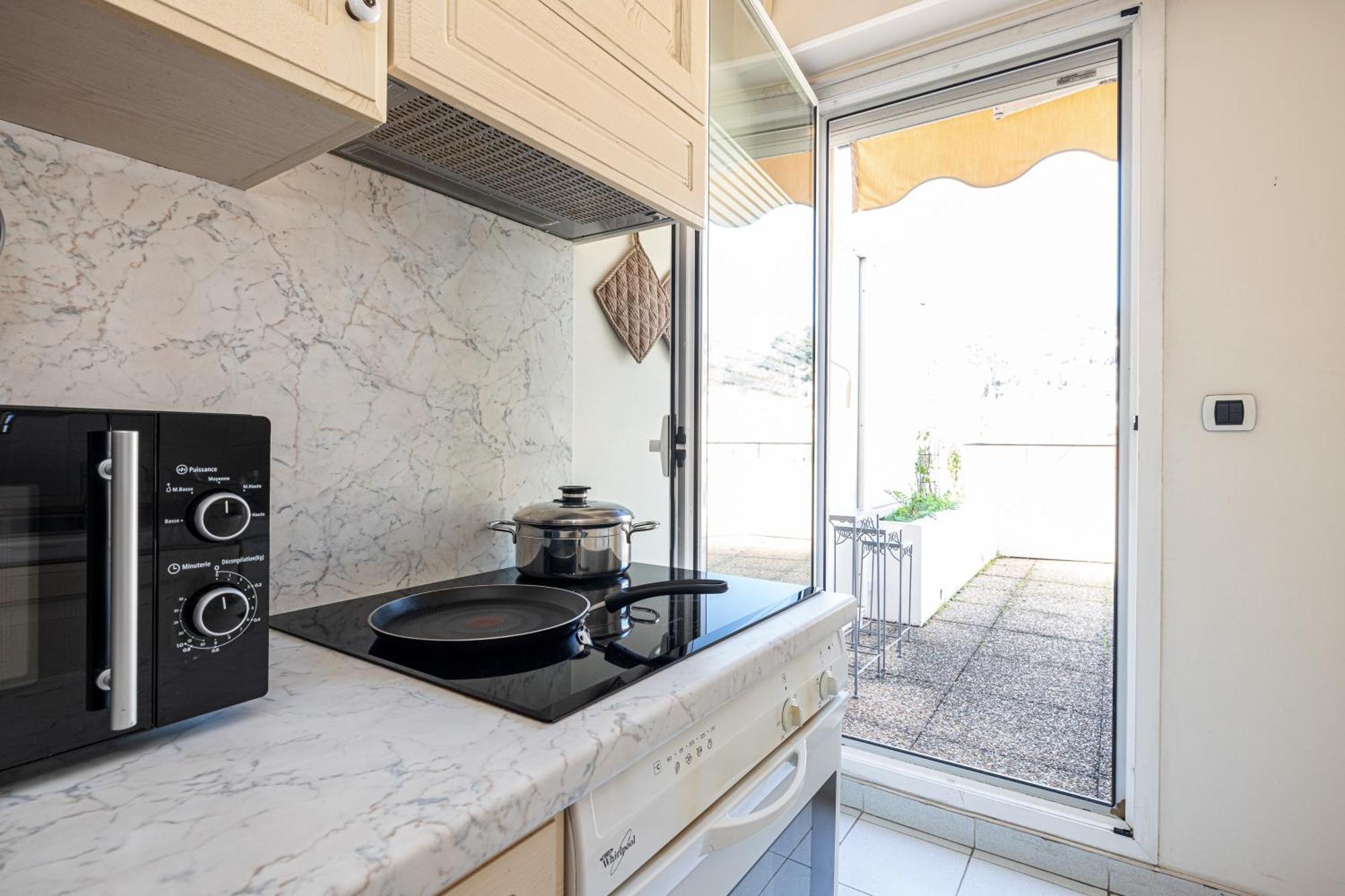 Victoria Bergamote Attic - Happy Rentals Mentone Esterno foto